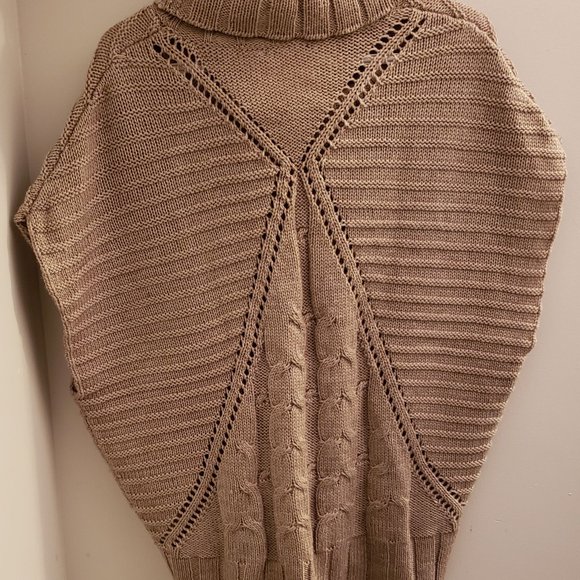 Dex Loose-Knit Short Leeves Turtleneck Sweater - Picture 3 of 7